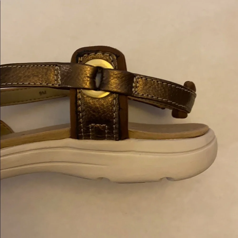 Easy Spirit Bronze Sandals